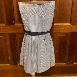 NWT Abercrombie & Fitch strapless dress